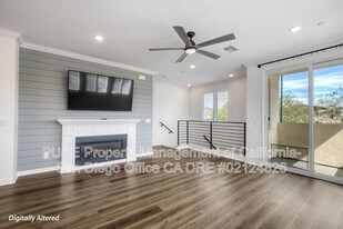 13099 Olympus Cir in Poway, CA - Building Photo