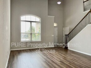 120 Cloyce Ct in Leander, TX - Building Photo - Building Photo