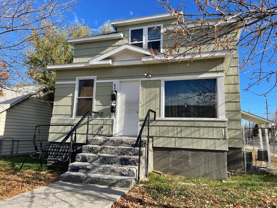 425 S 30th St, Unit 425 South 30th Street #2 in Billings, MT - Building Photo