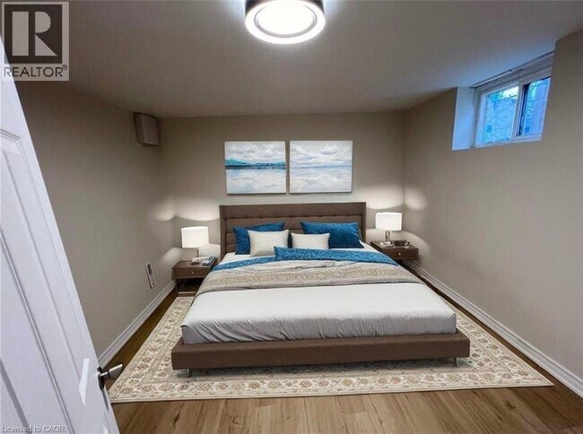 346 E 15th St in Hamilton, ON - Building Photo - Building Photo