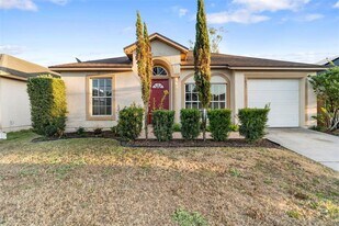 7831 Hidden Hollow Dr in Orlando, FL - Building Photo