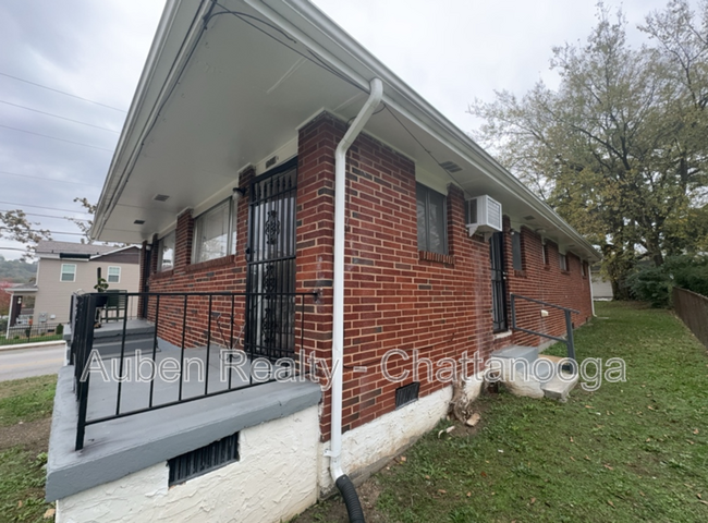 2014 Vine St in Chattanooga, TN - Building Photo - Building Photo