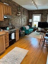 56 Snow Hill St, Unit 2 in Boston, MA - Foto de edificio - Building Photo
