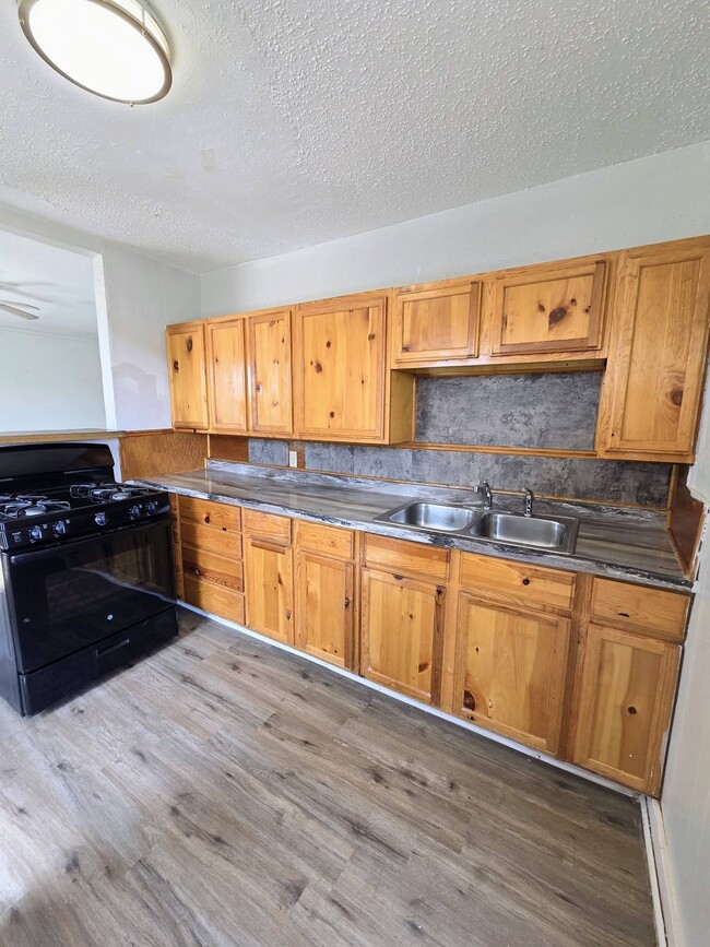 property at 1516 Sycamore St