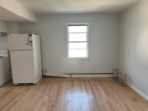 297 4th St in Jersey City, NJ - Building Photo - Building Photo