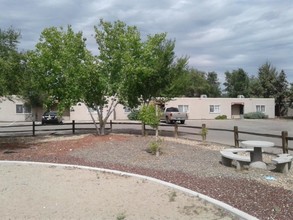 West Central Apartments in Albuquerque, NM - Foto de edificio - Building Photo