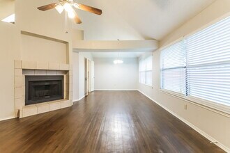 3702 Knights Bridge Dr in Rowlett, TX - Building Photo - Building Photo