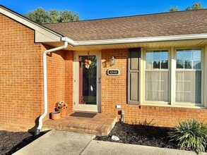 4946 Appletree Dr in Roanoke, VA - Building Photo - Building Photo