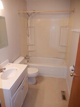 58 Carleton Dr in Saskatoon, SK - Building Photo - Building Photo