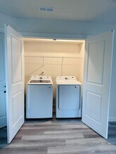 222 22nd Ave NE in Hickory, NC - Building Photo - Building Photo