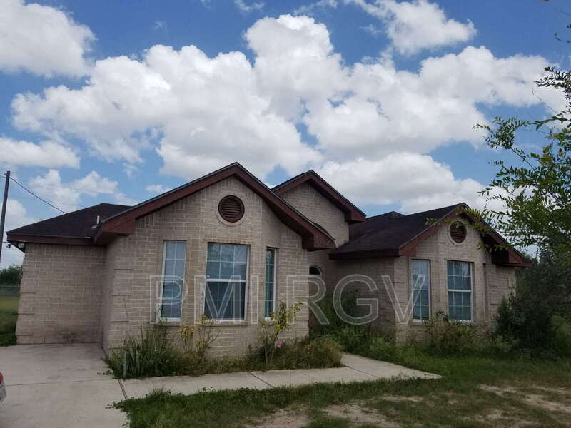 8314 N Val Verde Rd in Donna, TX - Building Photo