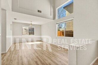 11501 Pyrites Way in Gold River, CA - Building Photo - Building Photo