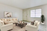 2401 Brookridge Dr photo'