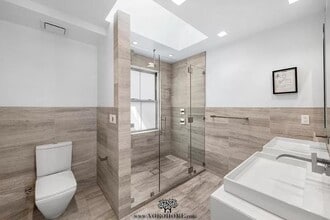 136 Beekman St in New York, NY - Foto de edificio - Building Photo