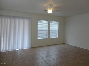 11214 W Pierce St in Avondale, AZ - Building Photo - Building Photo