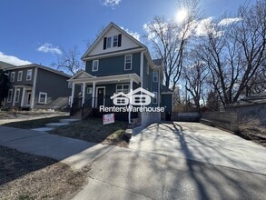718 SE 8th Ave in Minneapolis, MN - Building Photo - Building Photo