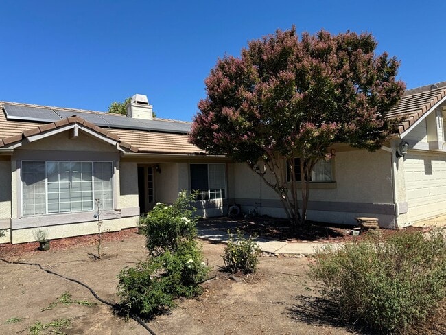 property at 193 Riverbank Ln