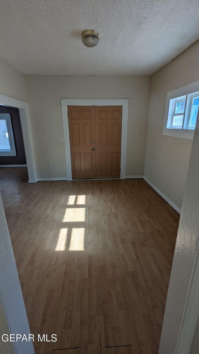 3417 Wyoming Ave in El Paso, TX - Building Photo - Building Photo