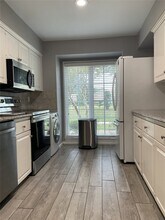 6307 Del Monte Dr in Houston, TX - Building Photo - Building Photo