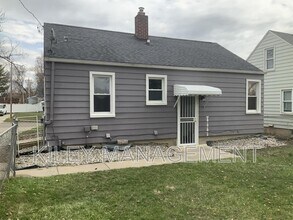 1257 Forest Hill Ave in Flint, MI - Building Photo - Building Photo