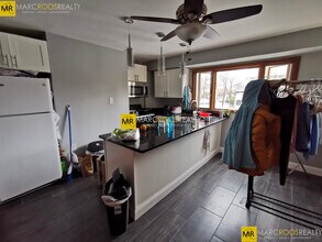 230 Brookline St, Unit 1 in Cambridge, MA - Foto de edificio - Building Photo