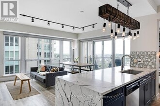 200 Rideau St in Ottawa, ON - Building Photo - Building Photo