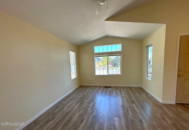 5380 Twin Creeks Dr in Reno, NV - Building Photo - Building Photo