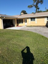 1317 Golfview Dr in Daytona Beach, FL - Building Photo