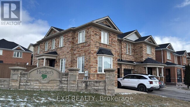 43 Thornbush Blvd in Brampton, ON - Building Photo - Building Photo