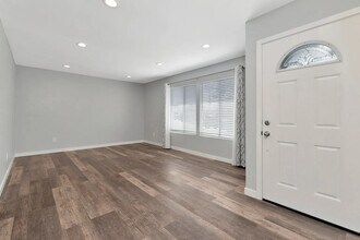 10231 Empress Ave in San Diego, CA - Building Photo - Building Photo