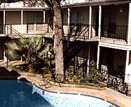 Seton Square in Austin, TX - Foto de edificio