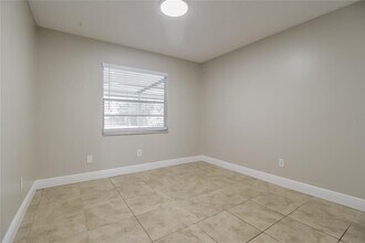 734 Dunhill Dr in Orlando, FL - Building Photo - Building Photo