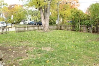 3302 Karl Rd in Columbus, OH - Building Photo - Building Photo