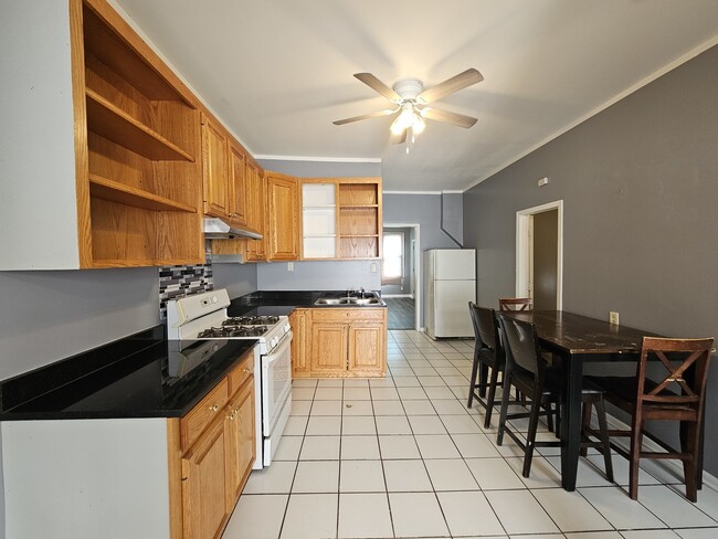 property at 4517 S Hermitage Ave