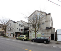 Fremont Court in Seattle, WA - Building Photo - Building Photo