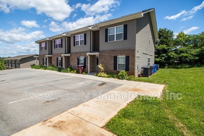 property at 920 Warrior Hill Dr