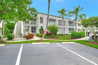 528 Club Side Dr in Naples, FL - Building Photo - Building Photo