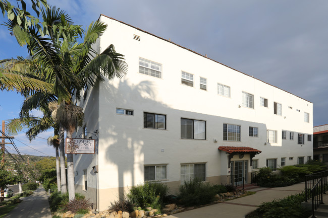 Park East Apartments in Santa Barbara, CA - Foto de edificio - Building Photo