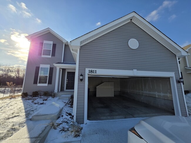 property at 1811 E 111th Pl