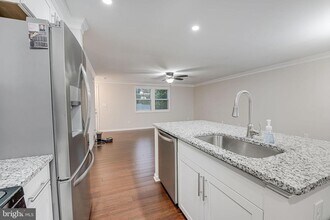 3206 Shaw Park Ct in Alexandria, VA - Building Photo - Building Photo