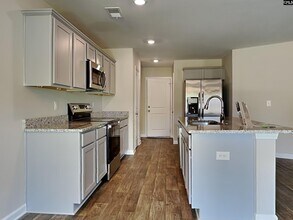 75 Blue Fescue Way in Columbia, SC - Foto de edificio - Building Photo