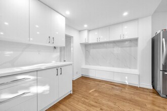 1035 Briar Hill Av in Toronto, ON - Building Photo - Building Photo