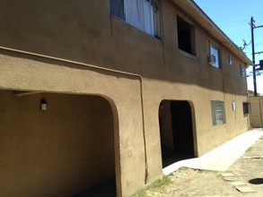 452-456 N Valeria St in Fresno, CA - Building Photo - Building Photo