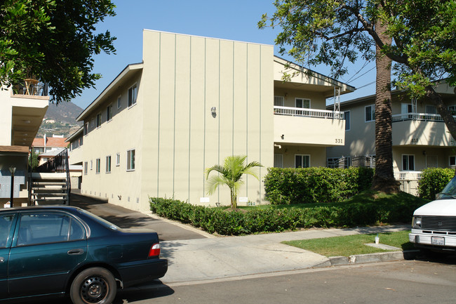 331-333 Cameron Pl in Glendale, CA - Building Photo - Building Photo