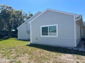 1071 Cadillac Dr NE in Palm Bay, FL - Building Photo - Building Photo