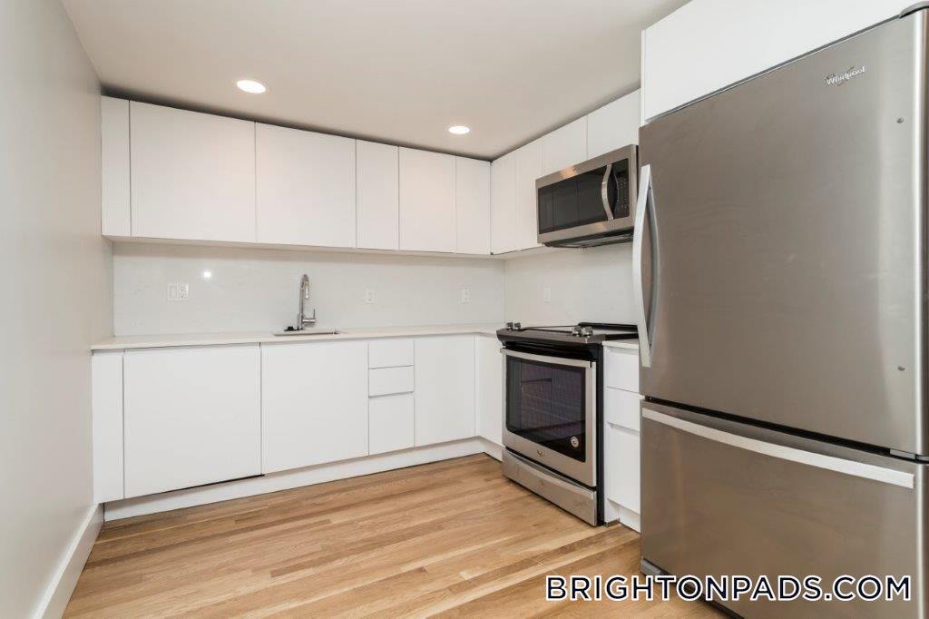 31 South St in Boston, MA - Building Photo