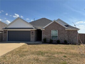 4401 W Havana Ave in Fayetteville, AR - Building Photo