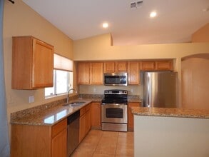5225 N Standing Rock Pl in Tucson, AZ - Building Photo - Building Photo