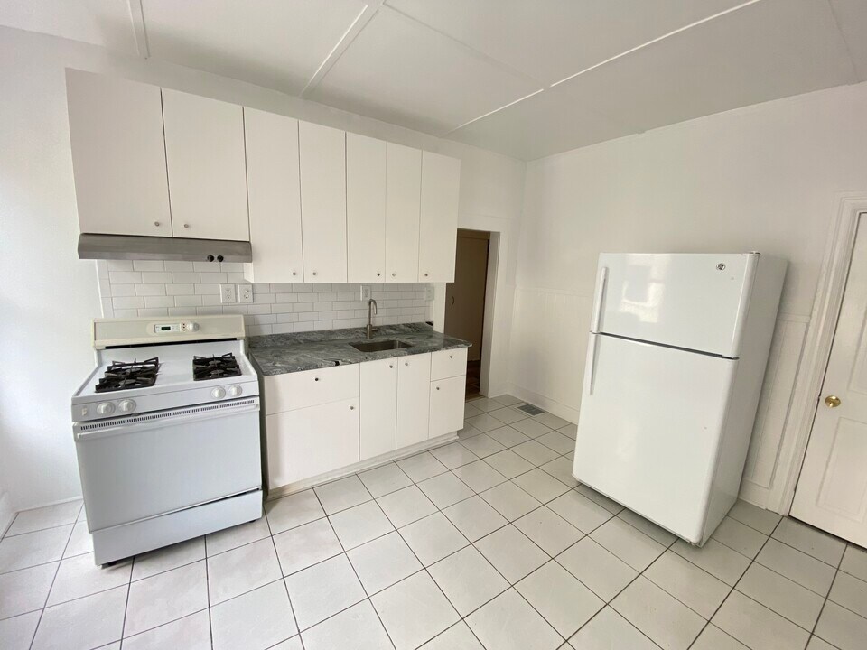 23 Union Ave, Unit 1 in Boston, MA - Foto de edificio