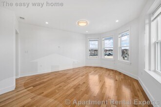 406 Columbia St, Unit #3 in Cambridge, MA - Building Photo - Building Photo